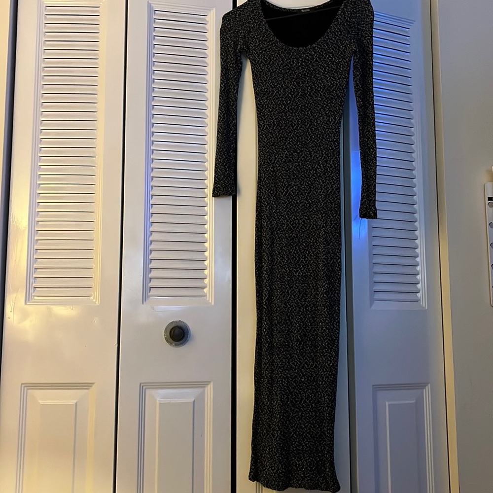 Brand: manifesto Size: Extra small, Color: Black/white